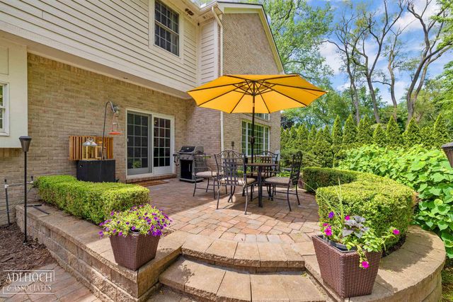 758 Middlesex Road, Grosse Pointe, MI 48230