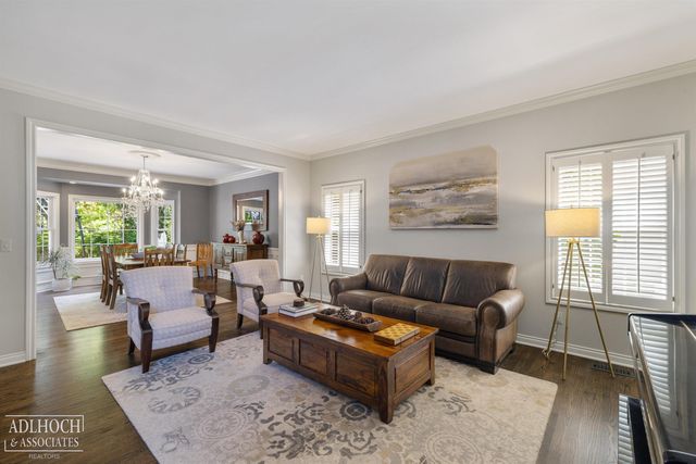 758 Middlesex Road, Grosse Pointe, MI 48230
