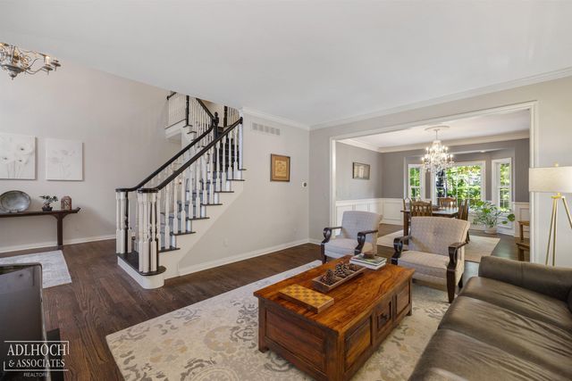 758 Middlesex Road, Grosse Pointe, MI 48230
