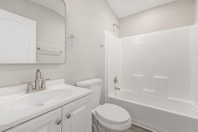 625 W MCKELLIPS Road 330, Mesa, AZ 85201