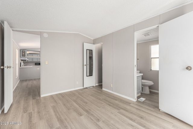 625 W MCKELLIPS Road 330, Mesa, AZ 85201