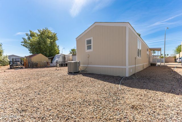 625 W MCKELLIPS Road 330, Mesa, AZ 85201