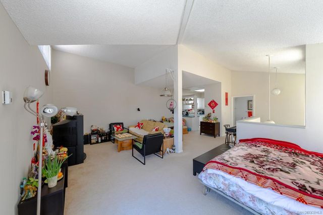 7959 Caminito Dia 2, San Diego, CA 92122