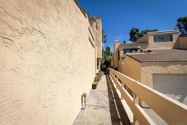 7959 Caminito Dia 2, San Diego, CA 92122