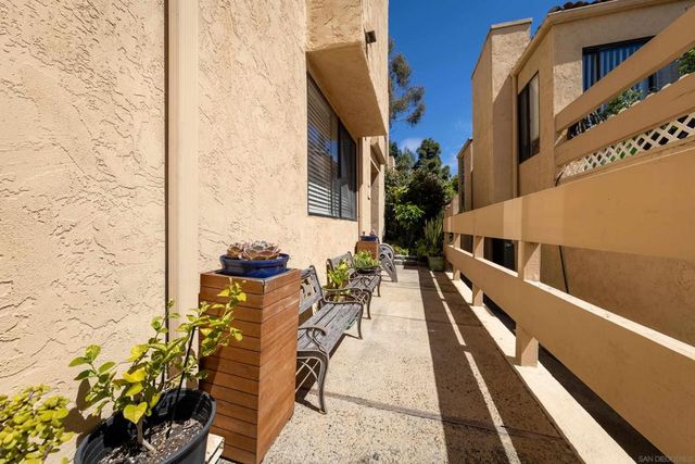 7959 Caminito Dia 2, San Diego, CA 92122