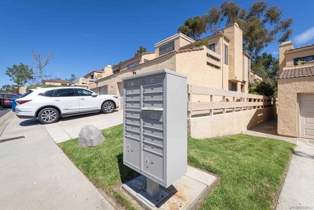 7959 Caminito Dia 2, San Diego, CA 92122