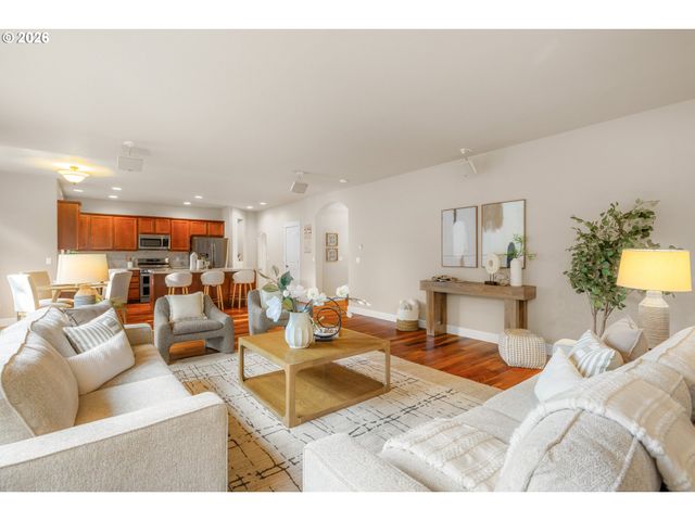 2067 Sw 192ND Ave, Beaverton, OR 97003