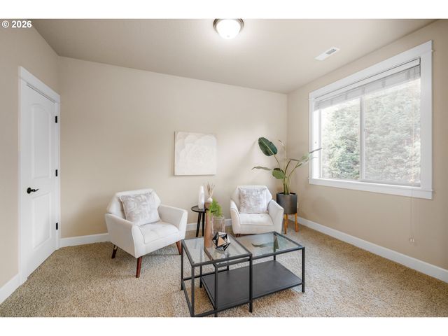 2067 Sw 192ND Ave, Beaverton, OR 97003