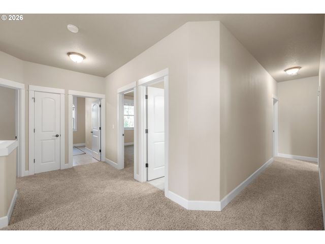 2067 Sw 192ND Ave, Beaverton, OR 97003