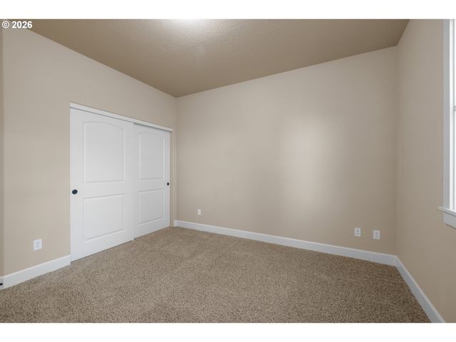 2067 Sw 192ND Ave, Beaverton, OR 97003
