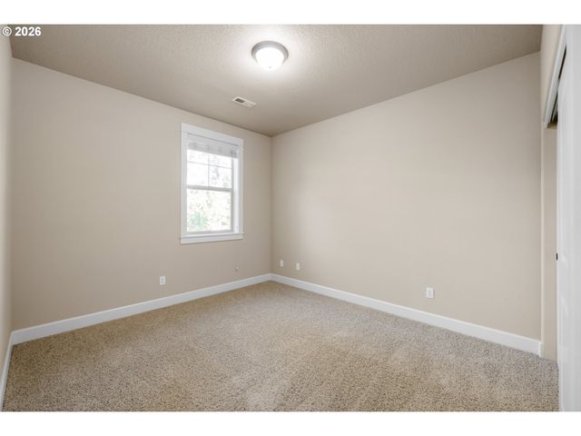 2067 Sw 192ND Ave, Beaverton, OR 97003