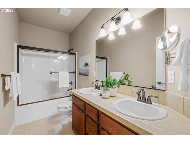 2067 Sw 192ND Ave, Beaverton, OR 97003