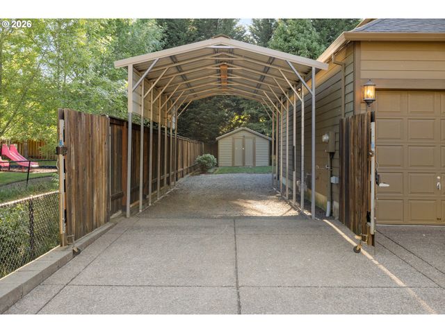 2067 Sw 192ND Ave, Beaverton, OR 97003