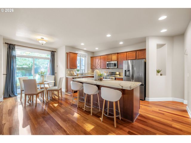 2067 Sw 192ND Ave, Beaverton, OR 97003