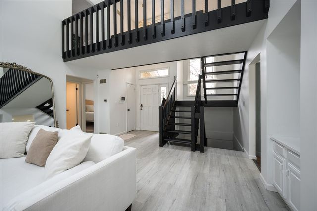 219 La Grande Dr, Cranberry Twp, PA 16066