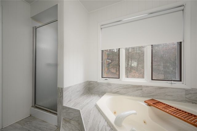 219 La Grande Dr, Cranberry Twp, PA 16066