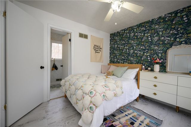 219 La Grande Dr, Cranberry Twp, PA 16066