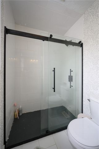 219 La Grande Dr, Cranberry Twp, PA 16066