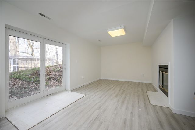 219 La Grande Dr, Cranberry Twp, PA 16066