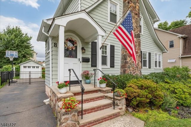 8 Oak Ln, Cranford Twp., NJ 07016