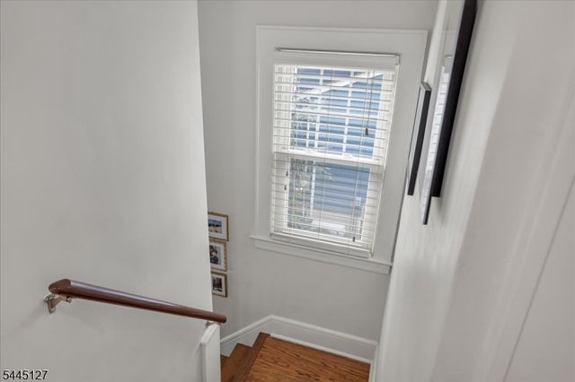 8 Oak Ln, Cranford Twp., NJ 07016