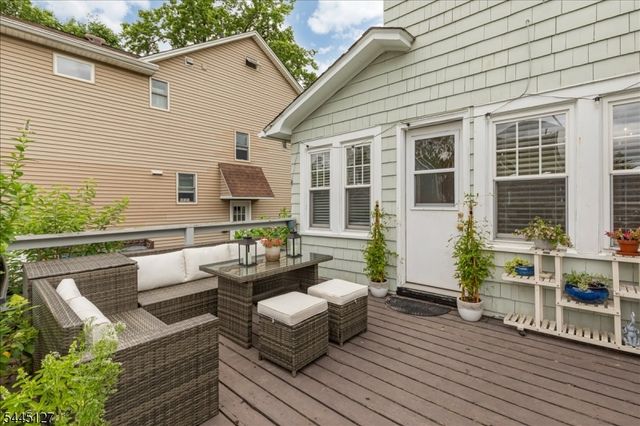 8 Oak Ln, Cranford Twp., NJ 07016