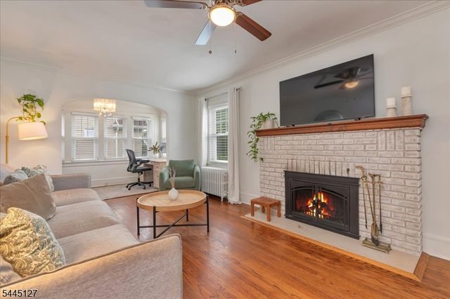 8 Oak Ln, Cranford Twp., NJ 07016