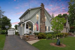 8 Oak Ln, Cranford Twp., NJ 07016