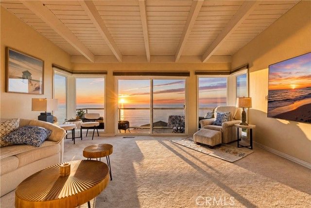 883 Katella, Laguna Beach, CA 92651