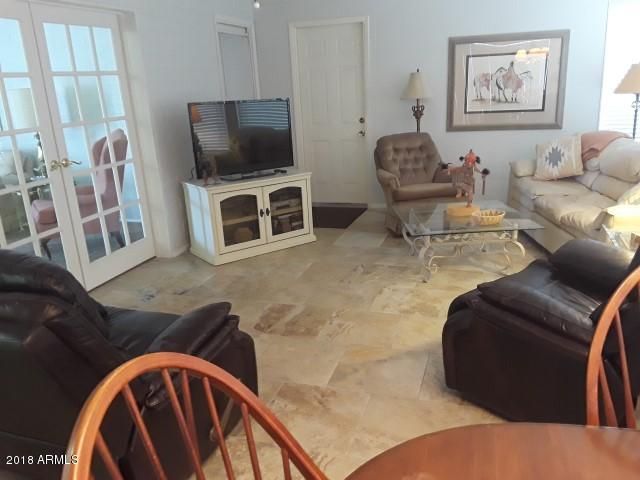 10536 W SNEAD Drive, Sun City, AZ 85351