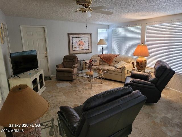10536 W SNEAD Drive, Sun City, AZ 85351