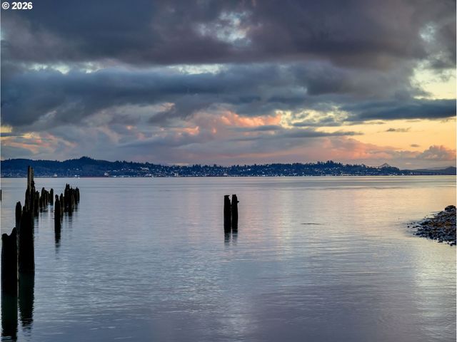 556 STATE ROUTE 401, Naselle, WA 98638