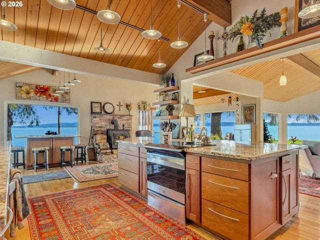 556 STATE ROUTE 401, Naselle, WA 98638