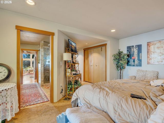 556 STATE ROUTE 401, Naselle, WA 98638