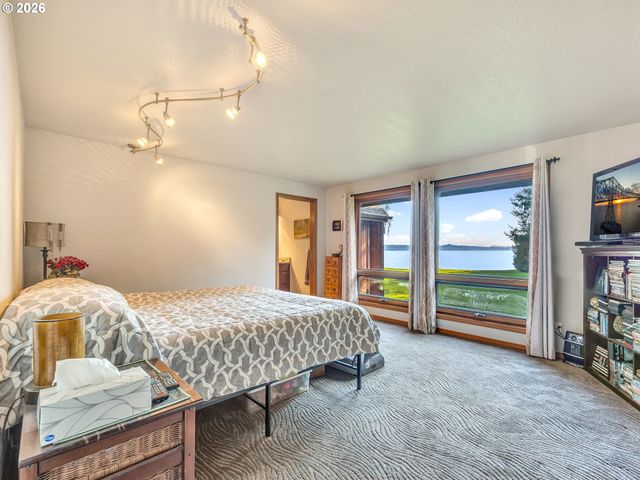 556 STATE ROUTE 401, Naselle, WA 98638