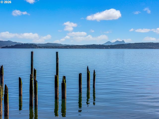 556 STATE ROUTE 401, Naselle, WA 98638