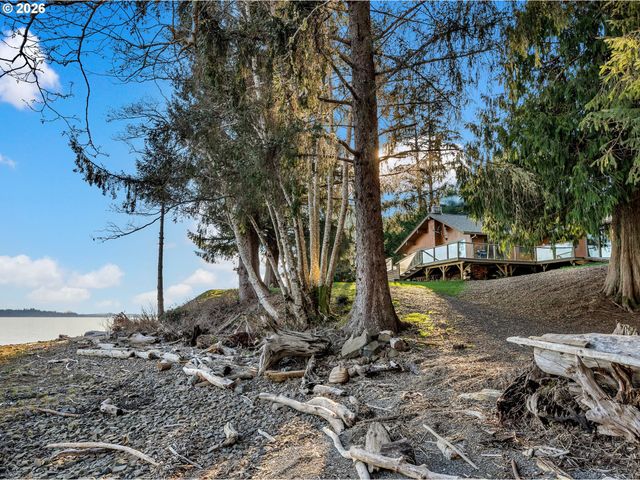 556 STATE ROUTE 401, Naselle, WA 98638