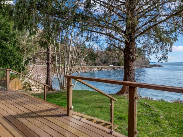 556 STATE ROUTE 401, Naselle, WA 98638