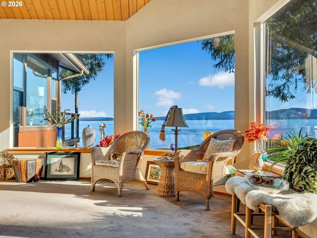 556 STATE ROUTE 401, Naselle, WA 98638