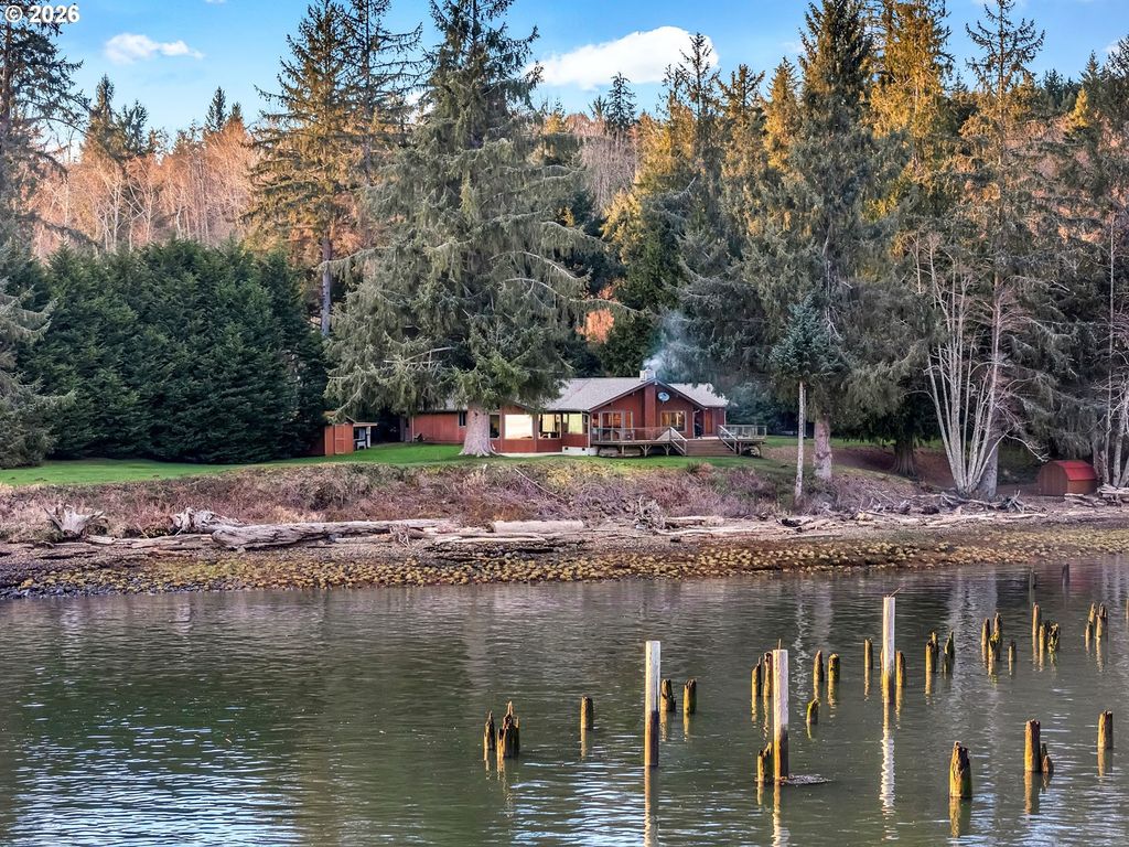 556 STATE ROUTE 401, Naselle, WA 98638