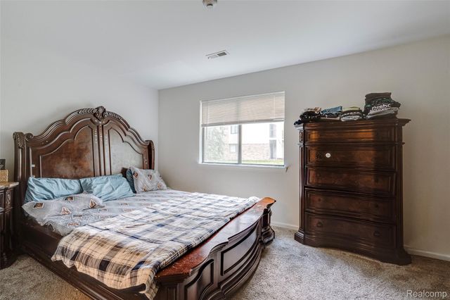 42764 Lilley Pointe Drive 165, Canton Charter Township, MI 48187