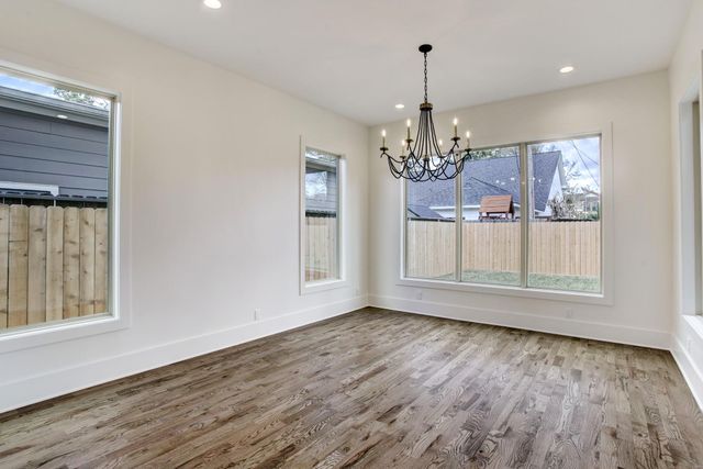 1514 Chantilly Lane, Houston, TX 77018