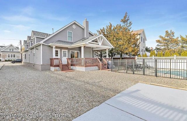 22 Pershing Boulevard, Lavallette, NJ 08735