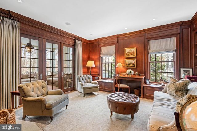 4641 DEXTER ST NW, Washington, DC 20007