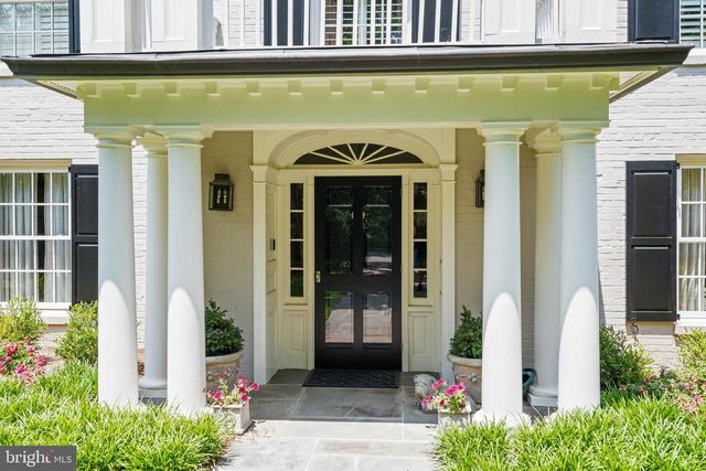 4641 DEXTER ST NW, Washington, DC 20007