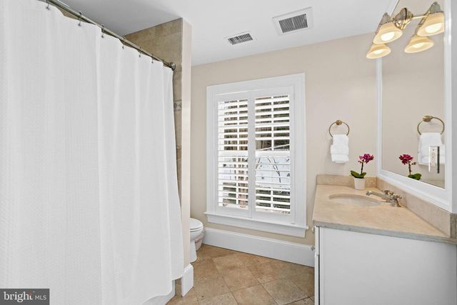 4641 DEXTER ST NW, Washington, DC 20007