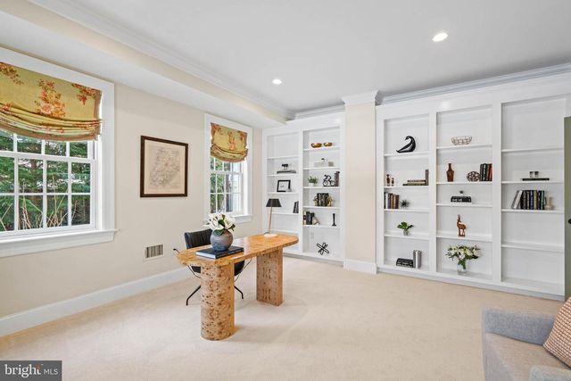 4641 DEXTER ST NW, Washington, DC 20007