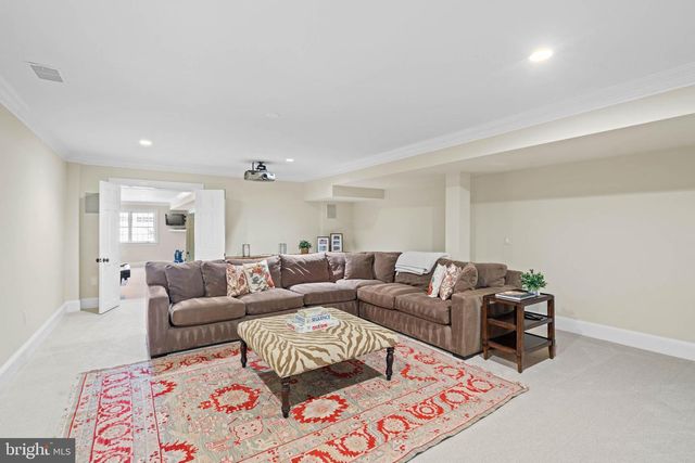 4641 DEXTER ST NW, Washington, DC 20007