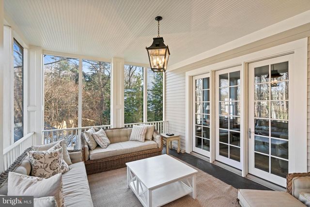 4641 DEXTER ST NW, Washington, DC 20007