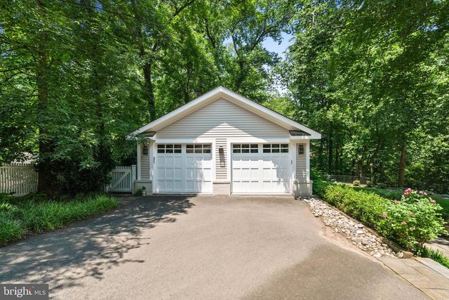 4641 DEXTER ST NW, Washington, DC 20007